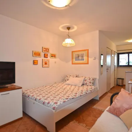 Apartments Greta Rovinj Exterior photo
